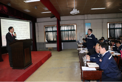 企業(yè)文化培訓-德源<a href='/huanyangshuzhi.shtml' class='keys' title='點擊查看關(guān)于環(huán)氧樹脂的相關(guān)信息' target='_blank'>環(huán)氧樹脂</a>1